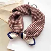 Lyx 100% Silk Headband Scarf Kvinnor Små 53 * 53cm Neckerchief Ladies Hair Hand 2021 Skriva väska Wirst Foulard Bandana Echarpe