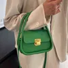 Moda Bolsas de ombro verde para mulheres Luxo PU couro crossbody Bag Small Flap Messenger Bag All Match Design Ladies Bolsas Y220405