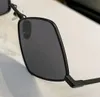 Geometrische zonnebril voor dames, heren, zwart metaal, donkergrijze lens, unisex mode-zonnebril met Box205O