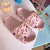 Kapcie Moda Drukowanie Kobiety Mężczyźni Lato Niepoślizgowa Plaża Sandały Slow Flip Flops Cute Graffiti Grube Sole Budynki Buty