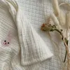 Cobertores abalando coisas de bebê de bebê fofo de algodão, manto de fios de algodão nascido em bordado, saia portátil cobertorblankets cobertores branco