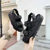 Echt lederen dames sandalen 5 cm platform hiel vrouw schoenontwerper sandalen Sandales zomer casual sandaalschoenen enkelriem zwart wit met doos