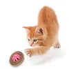 猫のおもちゃ1ピースおもちゃボールおかしなからかいの小さなベルインタラクティブな子猫チュースクラッチ猫用品