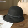 Breda randen hattar kvinnor vävda cloche förpackningsbar hatt floppy sommar folable rese sun strand strå hattswide davi22