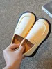 Minimalistische Slip-on-Loafer für Kinder SHE