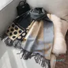 Designer Fashion Ladies Scarf Autumn Thermal Scarfs Alfabetiskt kärngarn Scarves Dimensional