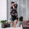 Heren slaapkleding grote maat 4xl 5xl zwarte mannen gewaad kimono jurk mannelijke satijn nachtkleding lange mouw badjas print pyjama's thuis dragers