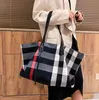 حقائب السهرة حقائب اليد للنساء عالية السعة البني crossbody حمل مصمم الكتف الأعلى مقبض حقيبة السيدات دلو الرغيف الفرنسي