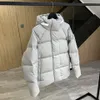 Vinterrockar Womens Designer Down Jacket Outdoor Leisure Sports White Duck Windbreak Waterproof Light Parkas Keep Warm Fashion Coat Huveed Capsule Bread Jackets