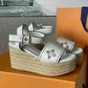 Starboard Wedge Sandaal Women Designer Sandalen Hoge Heel Espadrilles Natuurlijk geperforeerde kalf Leather Hoge Heel Lady Dia's Outdoor schoenen