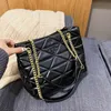 Filo ricamato Lingge femminile nuova tendenza della moda borsa a tracolla monospalla di grande capacità versatile borsa a tracolla 90% di sconto all'ingrosso online