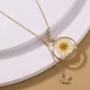 Locket Vintage Bee Dried Flower Pendant Necklace Fashion Women Choker Chrysanthemum Gold Color Long Chain Jewelry Gifts