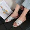 2021 Summer Women Brand Slippers Flat Heel Summer Slides Open Toe Casual Shoes Ladies Leisure Sandal Female Beach Flip Flops G220526