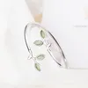 Bracelets de charme Silve banhado a moda simples folhas verdes opals roupas acessórios Redicável Bangle para mulheres GiftCharm Lars22