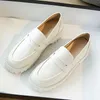 Kledingschoenen Miaoguan 2022 Spring dikke soles college stijl casual lederen mode vrouwelijke Britse meisjes Loafers schoenendress