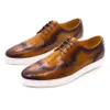 Chaussures d'affaires classiques de Style britannique pour hommes, chaussures en cuir véritable marron à bout d'aile à lacets Oxford plates et décontractées à la mode A19