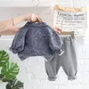 2022 primavera autunno bambini ragazzi 3 pezzi set di abbigliamento giacca da baseball in denim lavato felpe in cotone pantaloni casual vestiti per neonati