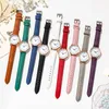 Montres-bracelets Japon Mouvement Femmes Quartz Fine Montre Facile à lire Chiffres arabes Simple-Cadran Bracelet en cuir Lady Dial Digital Montre-braceletWris