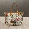 Women onthego Totes Shopping Bags Colorful Printed Flowers Luxurys Designers Handbags