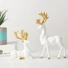 Nordic Christmas Reindeer Decorative Objects Figurine Geometric Resin Sitting Standing Elk Deer Statue For Home Office Decoration 2pcs