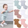 2022 Estate Abbigliamento per bambini Set due pezzi Manica corta Tinta unita Top + Abbigliamento casual corto Set taglia 6M-4T Per ragazza e ragazzo