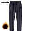 Pantaloni da uomo Plus in pile Pantaloni caldi antivento impermeabili Moda casual Slim Streetwear M-5XL 220330