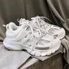 Män kvinnor avslappnade sportskor mode track 3 sneaker beige återvunnet mesh nylon sneakers topp designer par plattform löpare tränare sko storlek 35-45 zg5