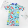 Swimsuit Boy Dinosaur Print UPF50 بدلة مع واقية من أشعة الشمس Boys Swimwear Kids Beach Rashguard Surf Wear 220426