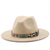 Berets fedora hat hat wems Мужчины зимние весенние широкие бренд джазовые кепки Belt Band Classic Black White Formal Wedding Hats Beretsberets