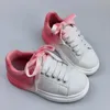 Barn designer skor gradient-färg vit svart 0versiserad sneaker flerfärgad gummisula amcqs mjuk kalvskinn läder snörning tränare patchouli sport sneakers