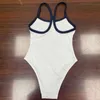 Channel Design Créateur de mode Nouveau petit parfum Contraste noir et blanc Maillot de bain une pièce Slim Fit Sexy Sans manches Jarretelles Bottomed