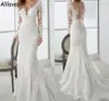 Abiti da sposa a sirena in pizzo con maniche lunghe Abiti da sposa vintage con scollo a V Taglie forti CL0961