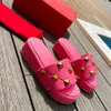 Chinelos elegantes de alta qualidade Moda Clássicos Slides Sandálias Homens Mulheres Sapatos Tigre Gato Design Verão Huaraches com Dustba1735290