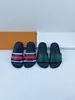 Band Girls Glins Summer Slippers Nouveau designer Kids Boys Sandles Sandles Casual Shoes 26-35 Black