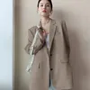 Chaqueta de traje blanco para mujer versión coreana suelta en línea celebridad informal moda profesional chaqueta de traje pequeña 220812