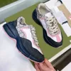 Zapatillas de deporte de diseñador Rhyton Zapatos casuales Marca Vintage Zapato de plataforma Hombres Mujeres Multicolor Daddy Sneaker Año nuevo Personalización Runner Trainers