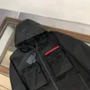 New Business Business Casual Jacket Designer Style de manga longa Urban Windbreaker Casal confortável e versátil