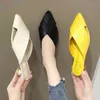 Zapatillas de mujer, zapatillas de mujer, novedad de verano 2022, sandalias personalizadas de tacón bajo a la moda, zapatos Muller 220623