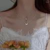 チェーン女性のための蝶のネックレス