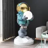 Luminárias de chão Kobuc Astronaut Moon Lamp Nordic Modern Resin Handmade Spaceman Stand Para Sala de Estar Quarto Arte Decoração LED