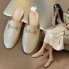 Femmes pantoufles dames 2022 nouveau Baotou Bantuo chaussures femmes été sandales externes engraissé filet élargi rouge britannique Muller tongs 220622