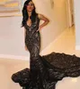 Sexig African Black Sequined Prom Dress Mermaid V Neck Long Train Aftonklänningar 2022 Glitter Ärmlös Event Tillfälle Party Formell Klänning Robes de Soirée