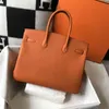 2021 New Fashion Classic Luxury Platinum Bag Bag عالية الجودة مصممة للسيدات الجلود بدون حزام ثقب المرأة