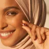 12 Teile / los Magnetische Hijab-Stifte Mattmetall Kein Haken Muslimische Frauen Hijab-Schal Islamische Pinless-Sicherheits-Kopftuch-Broschen Accessori