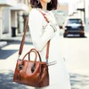 Bolsas de noite bolsas de luxo feminino designer crossbody ombro para 2022 saco de couro de cera vintage saco saco de bolsa principal femininaevening