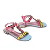 2022 Frauen echte Lederperle 1 cm klobige Absätze Sandalen Sommer Nieten T-gebundenes Slipper Sladiator Kleid Gladiator Schuhe Schnalle Gurt Mix Farben Party Größe