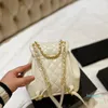 2022SS France Womens Vinatge White Classic Mini Flap ryggsäckväskor Real Leather Metal Hardware Chain Bucket Drawstring Purse Outdoor