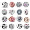 New Fashion 925 Sterling Silver Beads Donne Fai da te Creazione di gioielli Moda Bellezza Charms sciolti Misura bracciali Pandora con scatola originale Cuori Fiore Pandents