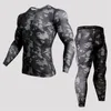 Conjunto de esportes masculinos fatos de treino comprimir camisa calças de fitness pele apertada mangas compridas rashguard roupas de treinamento mma ginásio yoga sui W220418