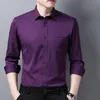 Heren jurts shirts heren zakelijk shirt solide kleur mode casual slanke witte lange mouw mannelijk merk kleding elastische anti-rimpel niet-ijzer